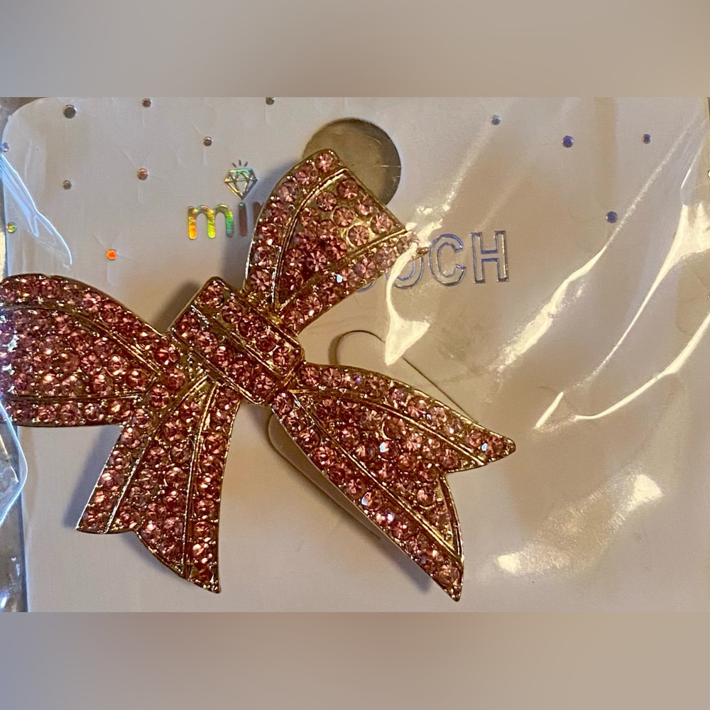 Brooch NWOT Pink Rhinestone Bow - Could Be Used For Breast Cancer Awareness